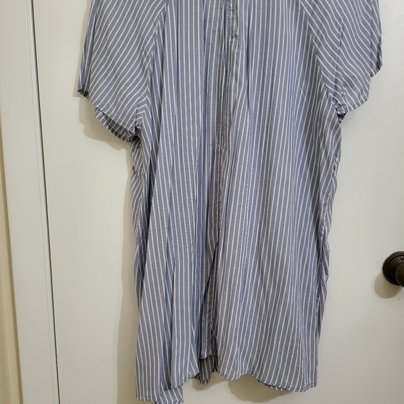 Ingrid & Isabel Maternity Stripes Mini Dress Blouse Shortsleeve Tops - Picture 8 of 12